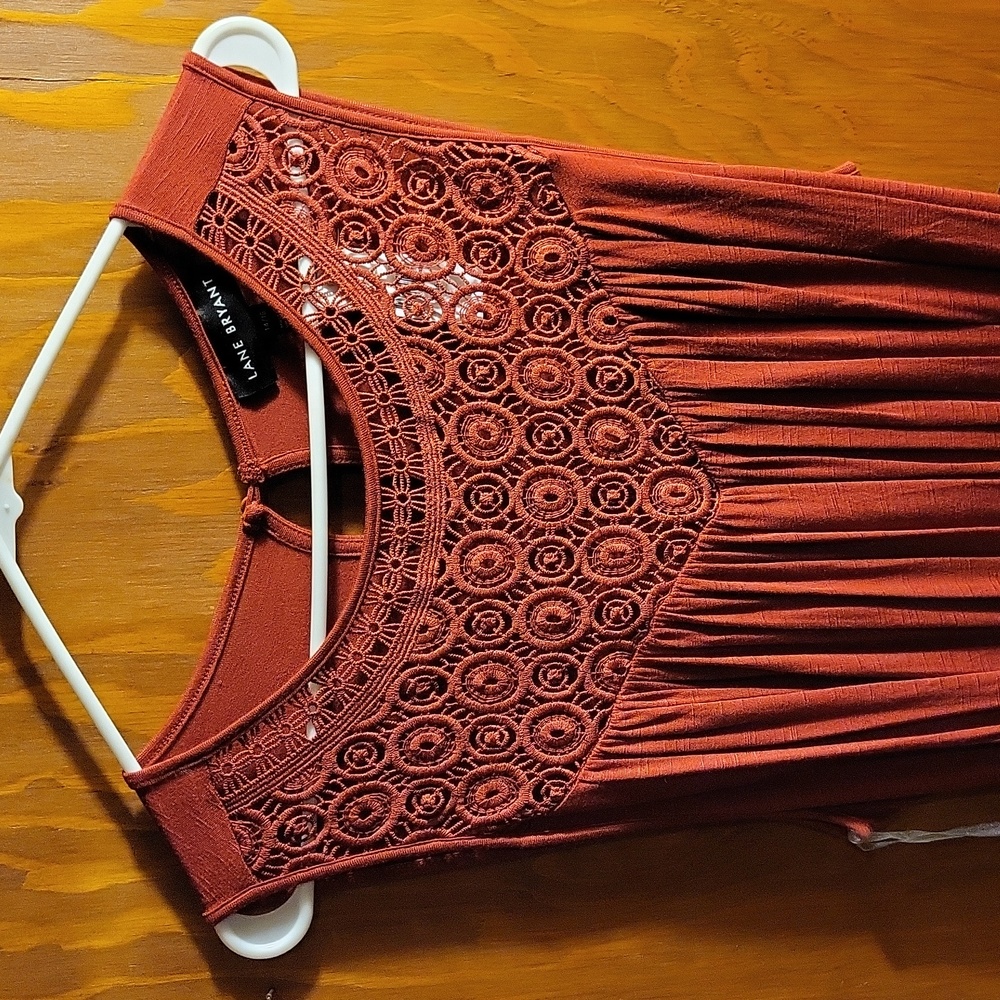 No sleeve dress with embroidery style top cut out